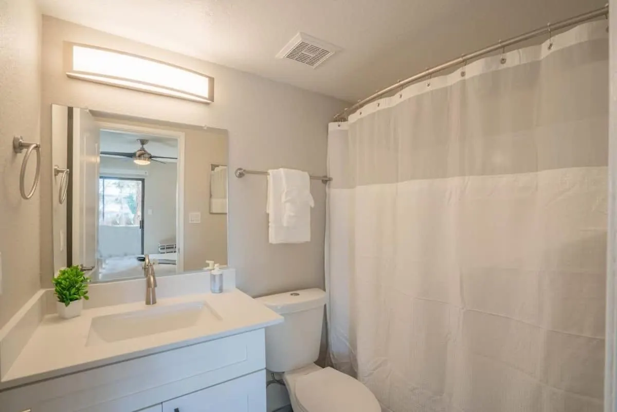 스코 츠 데일 Stylish 2Bd - Parking, Gym, Pool - Sleep 8 - 5 Min Casino 아파트 0*, 스코 츠 데일 미국